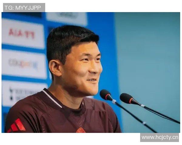 金玟哉因脚部与肩部疼痛缺席法兰克福比赛前景堪忧