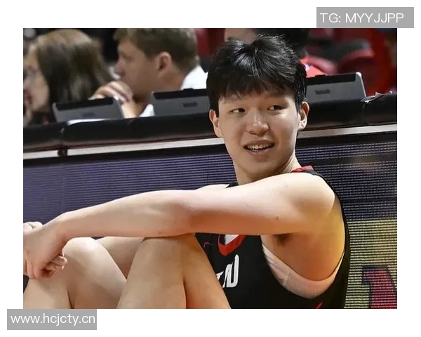 杨瀚森表现惊艳18分10篮板4助攻登上微博热搜榜第九引发热议