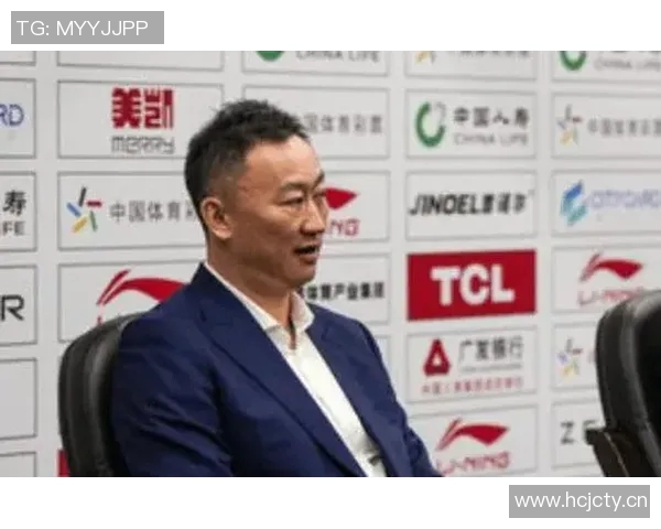 刘维伟自带剪刀为杨瀚森打造30美元理发馆的独特体验 刘维伟自带剪刀为杨瀚森打造30美元理发馆的独特体验