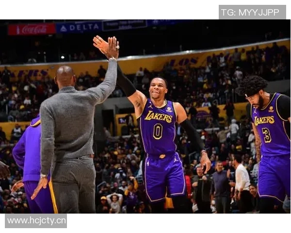 湖人自媒体热情预告明日对决威少精彩赛事等你来见证 湖人自媒体热情预告明日对决威少精彩赛事等你来见证