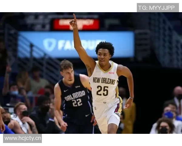 特雷墨菲半场表现抢眼11投6中斩获15分1篮板3抢断展现实力