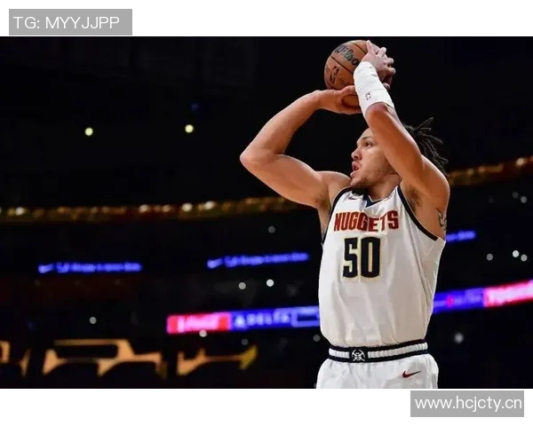 戈登替补表现逐渐回暖12投5中贡献12分6篮板2助攻展现潜力 戈登替补表现逐渐回暖12投5中贡献12分6篮板2助攻展现潜力