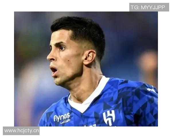 科贝电台报道坎塞洛已抵达巴萨明日将正式亮相引发球迷热议 科贝电台报道坎塞洛已抵达巴萨明日将正式亮相引发球迷热议