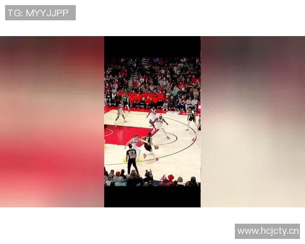 理查兹排球式进攻篮板助古德温压哨三分点燃全场激情 理查兹排球式进攻篮板助古德温压哨三分点燃全场激情