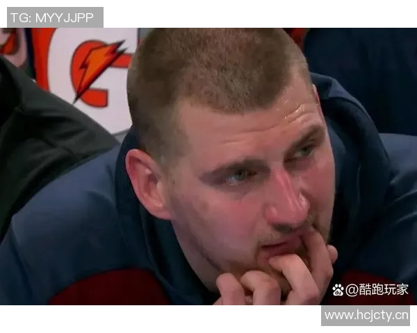 约基奇半场表现抢眼但失误频繁14分4板4助5次失误影响球队节奏