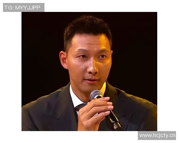 媒体人评论阿联与小杨遭黑评现象引发热议