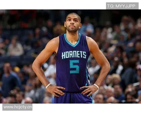 AD谈莱夫利缺阵影响强调个人表现与球队攻防的重要性 AD谈莱夫利缺阵影响强调个人表现与球队攻防的重要性