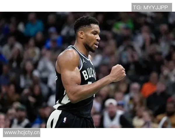 东契奇称赞字母哥争抢球权展现尊重裁判初始态度引发热议 东契奇称赞字母哥争抢球权展现尊重裁判初始态度引发热议