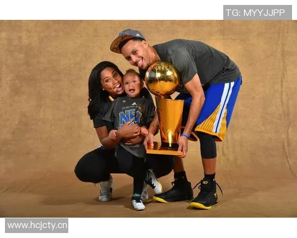 小里认为哈登应获双MVP库里与字母哥的荣誉应归他一份