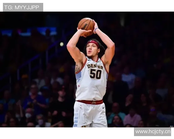 阿隆戈登表现出色11投6中砍下全队最高18分助力球队争胜 阿隆戈登表现出色11投6中砍下全队最高18分助力球队争胜